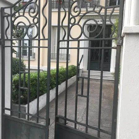 Bas Cimiez Free Parking 住宿加早餐酒店